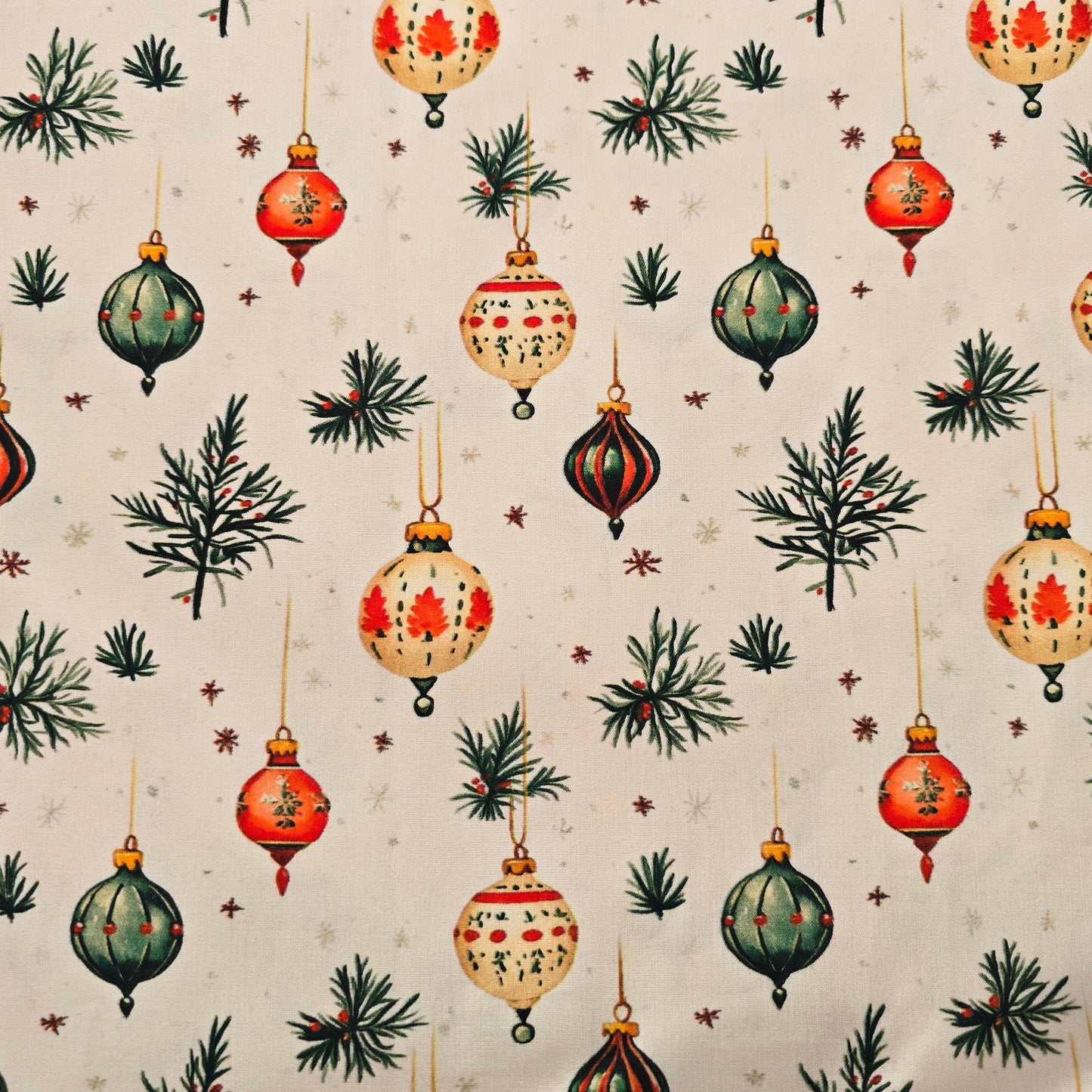 Christmas Fabric Baubles on Cream – 1 Metre – 100% Cotton – Craft / Sewing