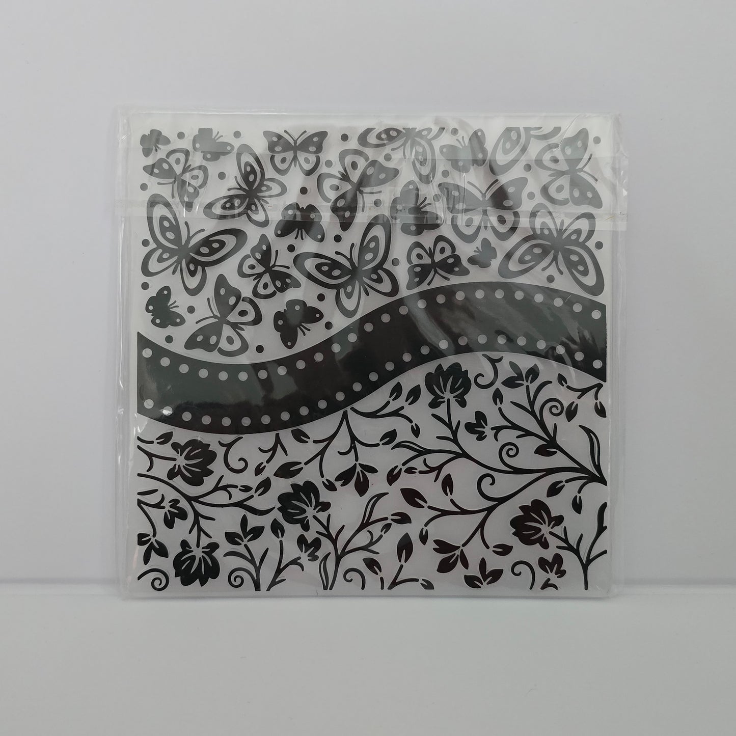 15x15cm Embossing Folder – Butterfly & Floral – Card Making / Crafts