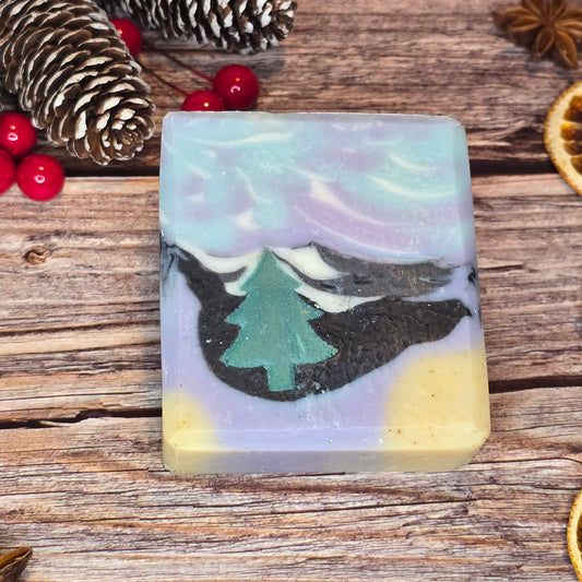 Winter Soap Handcrafted Festive Soap with Mistletoe Spice Fragrance and Pine Tree Design 130g for Cold Weather Seasonal Use