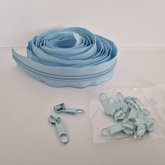 Light Blue Nylon Zipper Roll 4.4m + 10 Sliders – Sewing Supplies