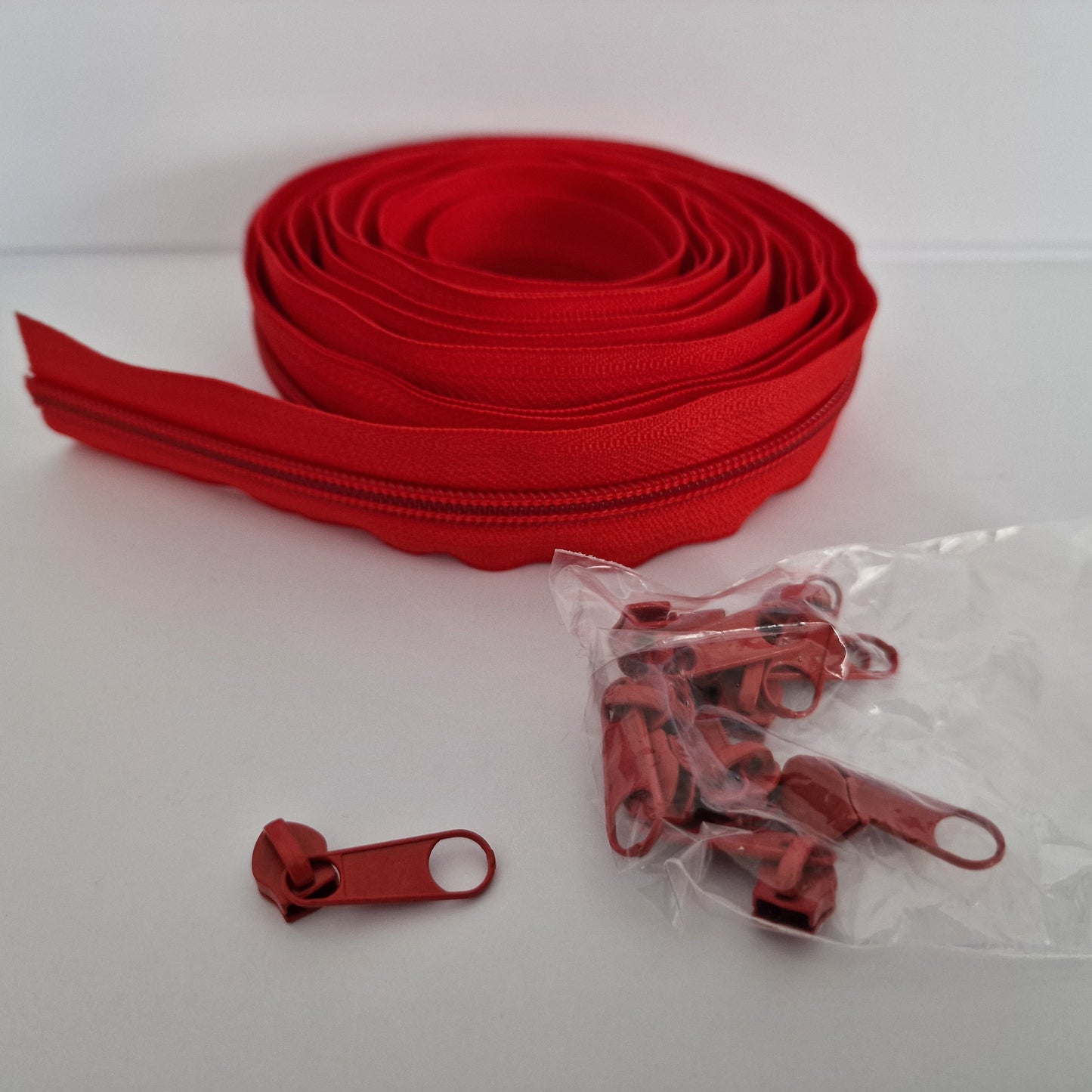 Red Nylon Zipper Roll 4.4m + 10 Sliders – Sewing Supplies