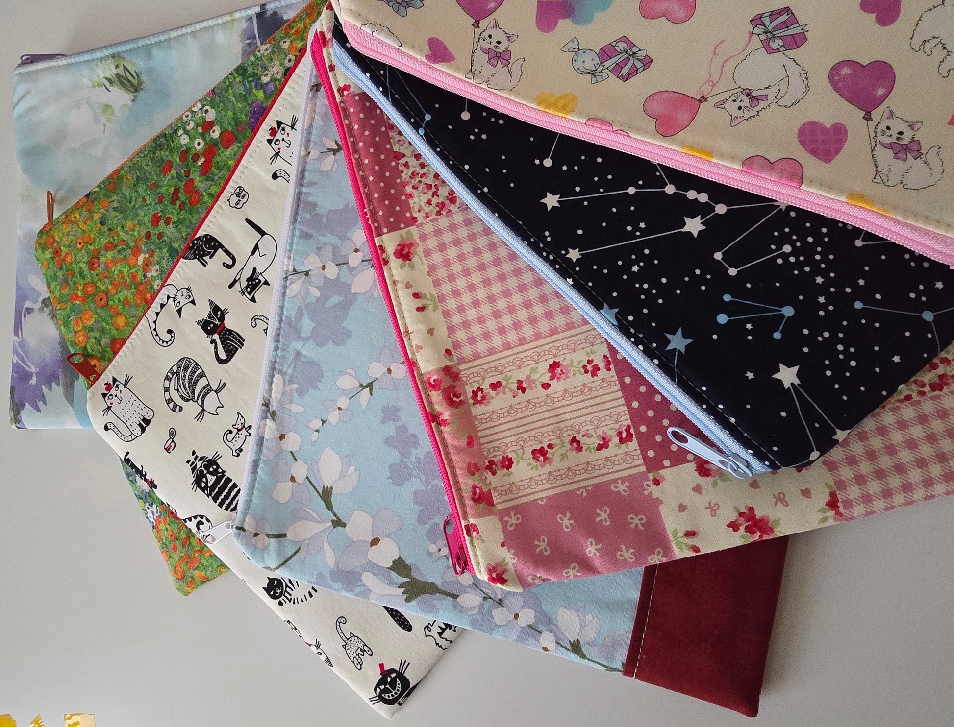 Handcrafted Gustav Klimt 'The Kiss' Fabric Cosmetic Bag