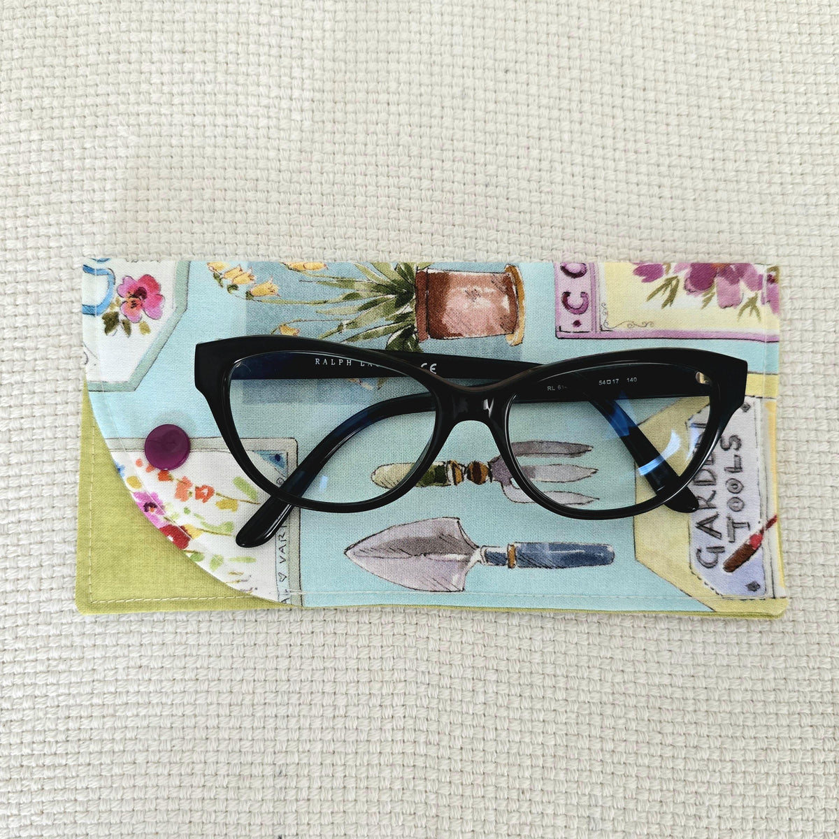 Gardening Book Sleeve & Glasses Case Set – Garden Tools Floral Fabric – Handmade Gift for Gardeners