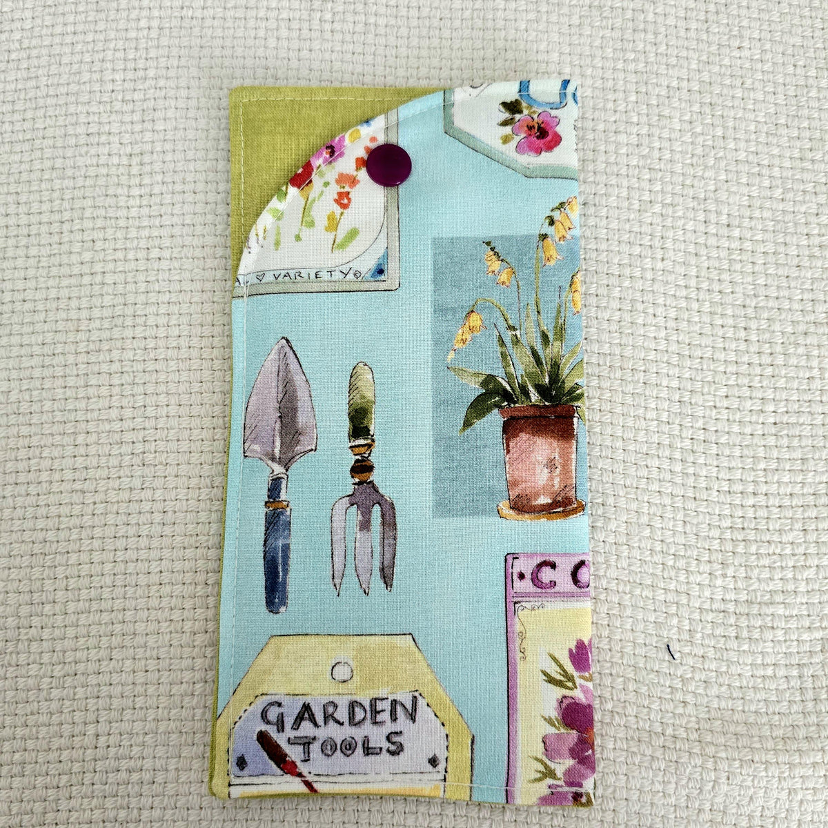 Gardening Book Sleeve & Glasses Case Set – Garden Tools Floral Fabric – Handmade Gift for Gardeners